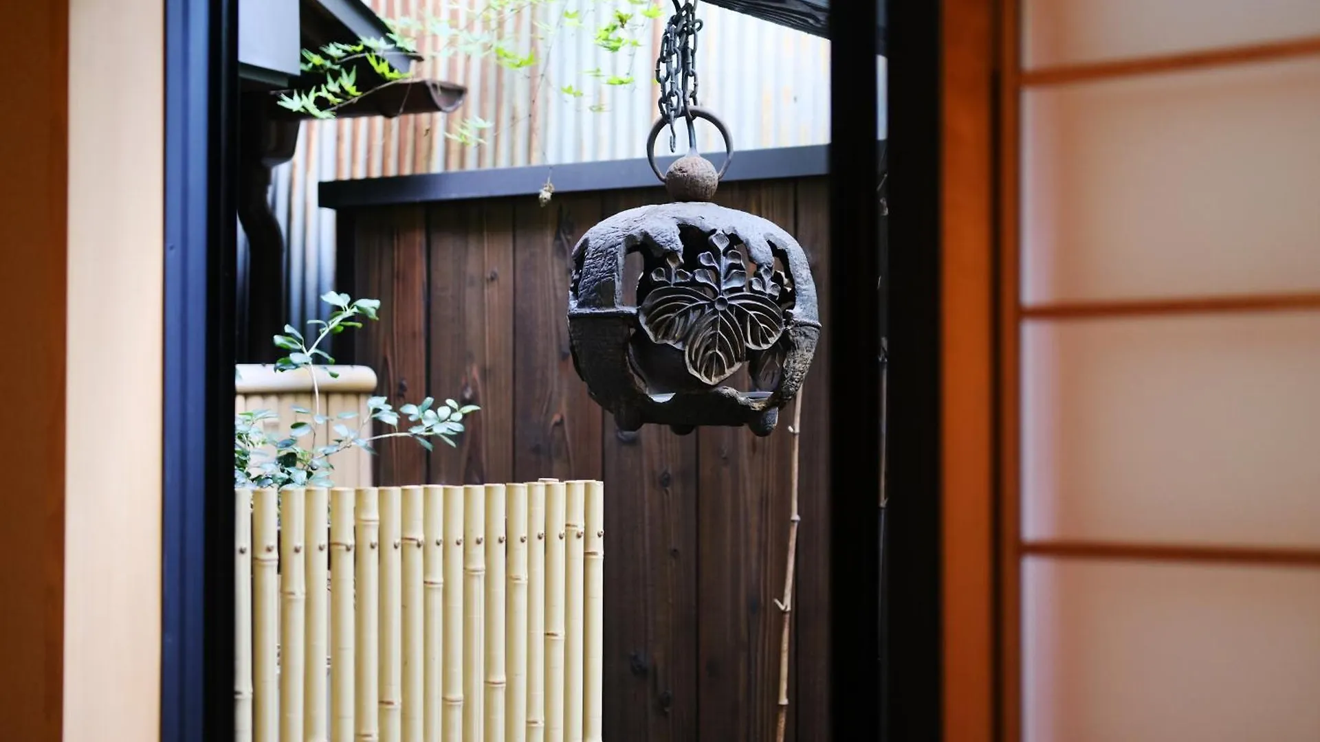 Holiday home Sloom Kyoto Reclusive Kyo-Machiya In Higashiyama Villa